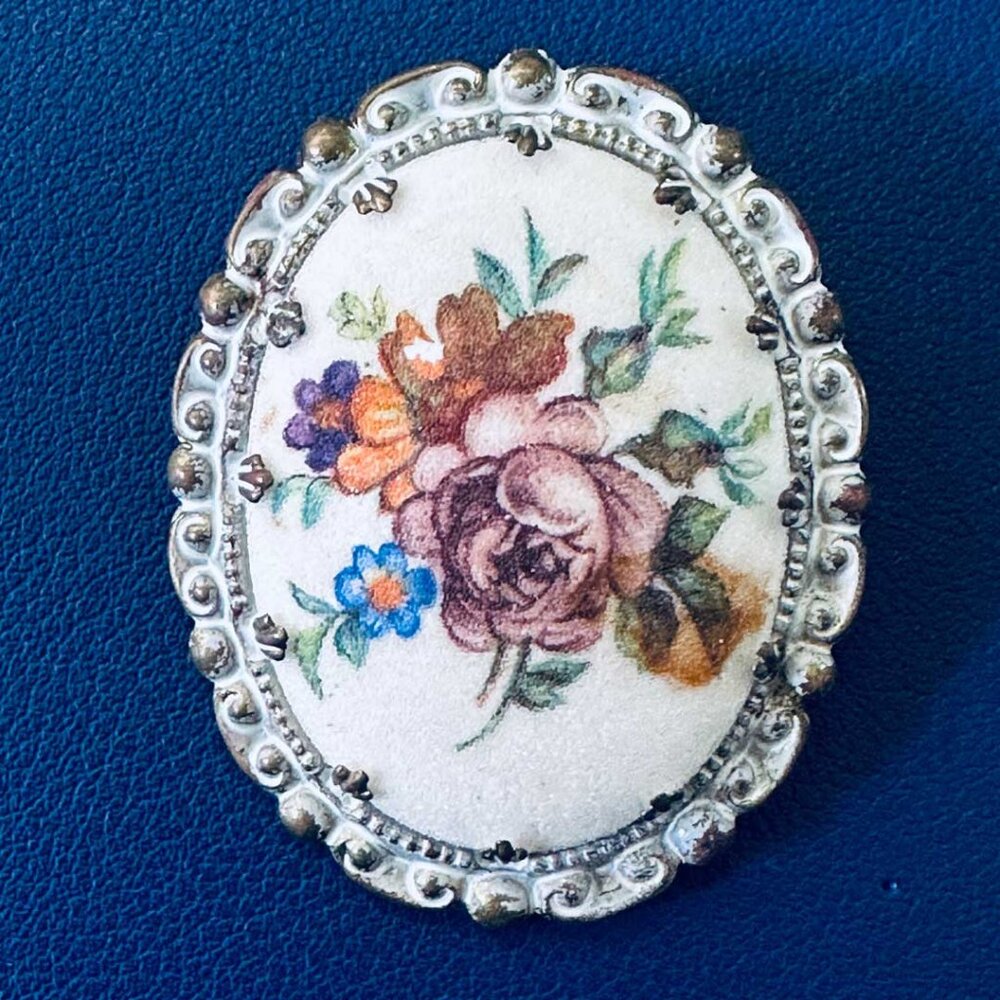 Vintage Western Germany 2" Floral Brooch Pin Sugar Enamel Gold Tone Distressed